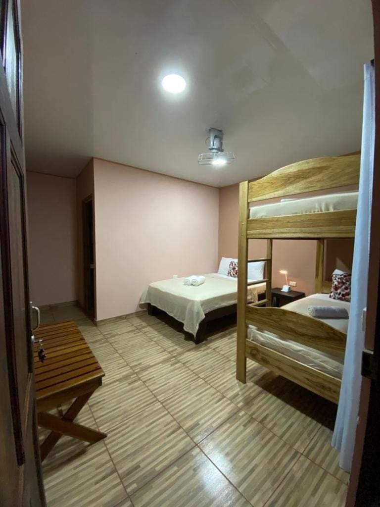 Cabinas Agamy Тортугеро Номер фото